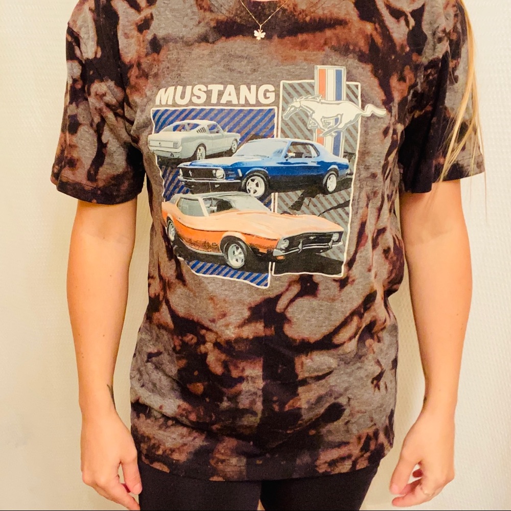 Mustang Tee